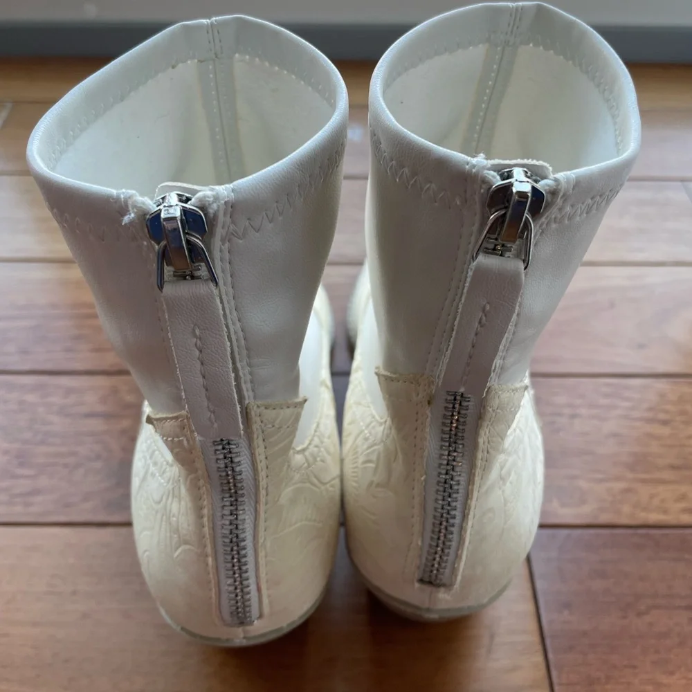 DOLCE VITA SHANTA ANKLE BOOTS - size 8.5 - Picture 3 of 5